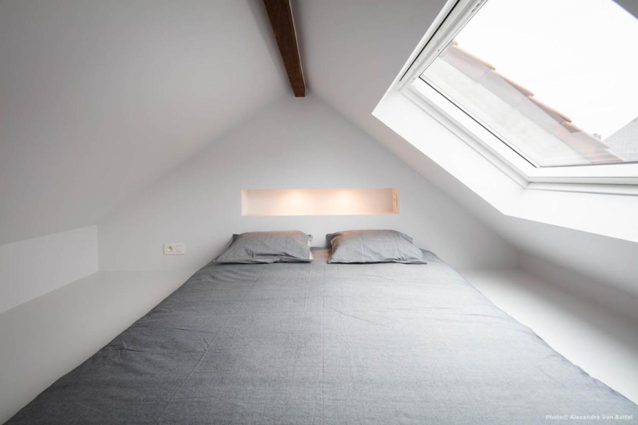 Studios Fully Equipped Near Place Stephanie Brussel Bagian luar foto
