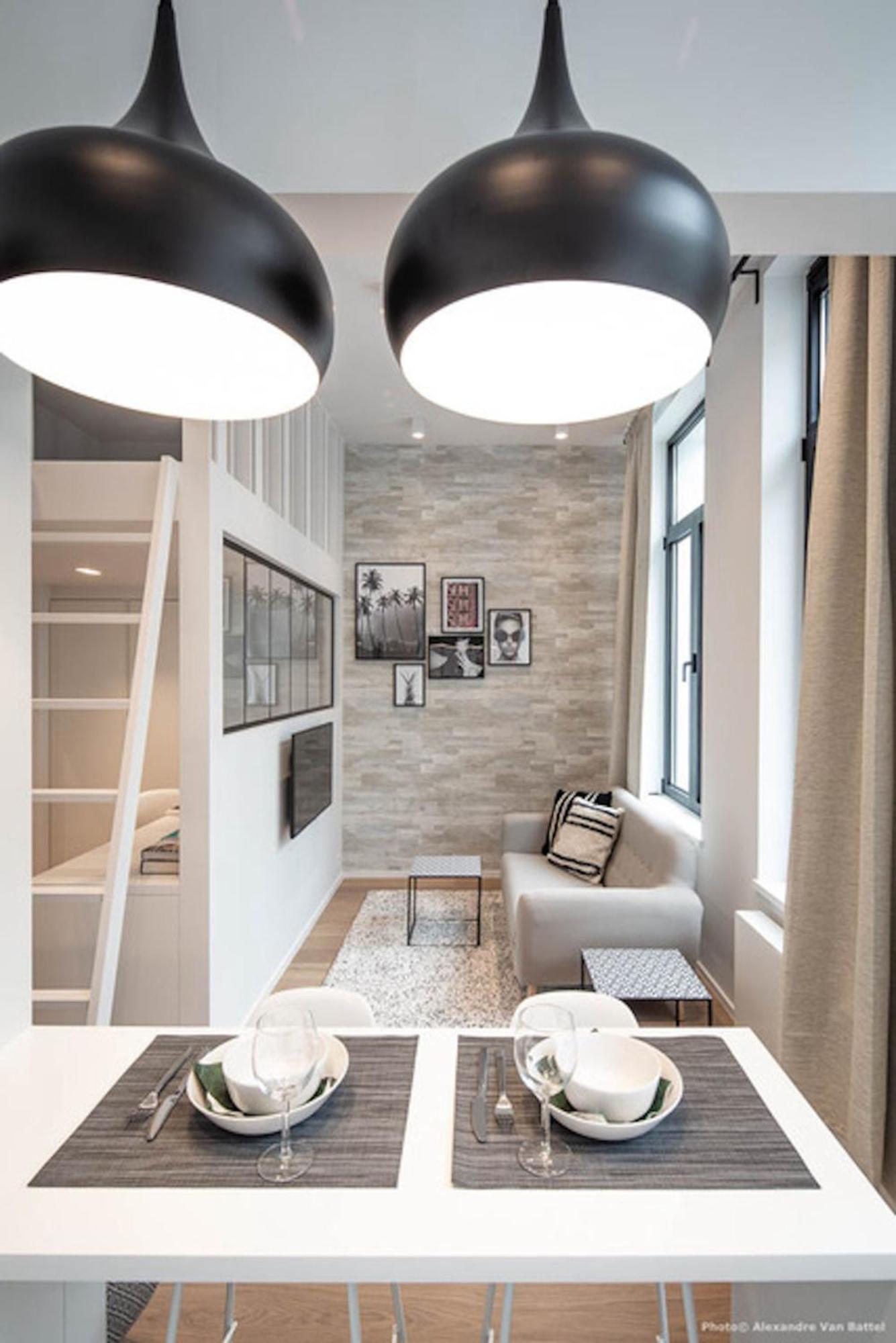 Studios Fully Equipped Near Place Stephanie Brussel Bagian luar foto