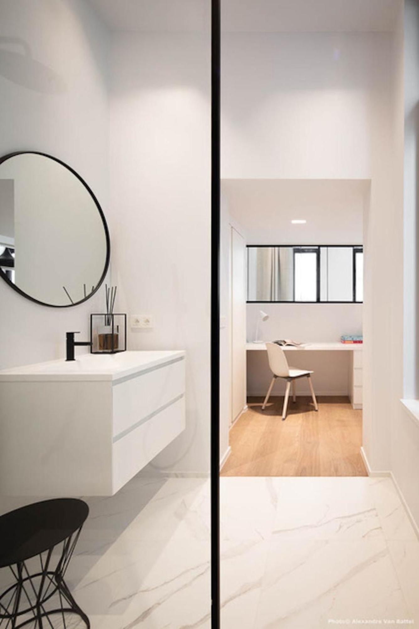 Studios Fully Equipped Near Place Stephanie Brussel Bagian luar foto